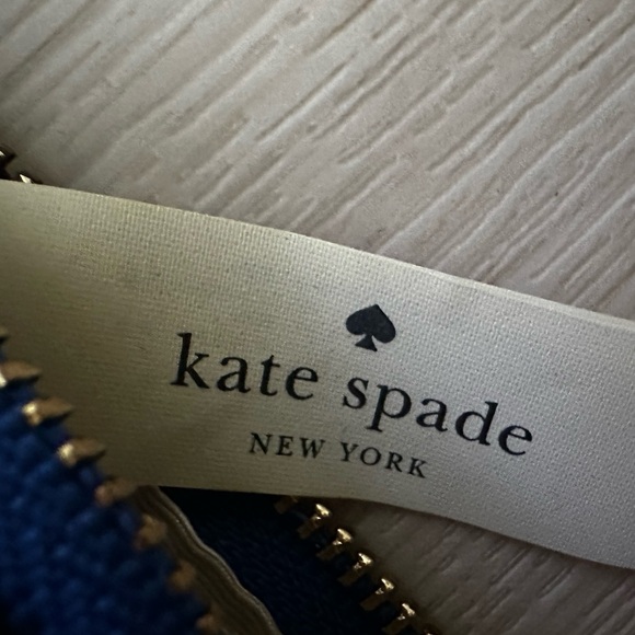 KATE SPADE 100% Cow Leather Blue w/ White Polka Dot Wristlet Wallet - Picture 6 of 9